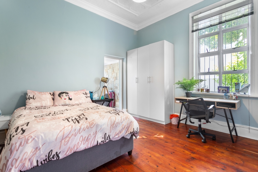 9 Bedroom Property for Sale in Woodstock Western Cape